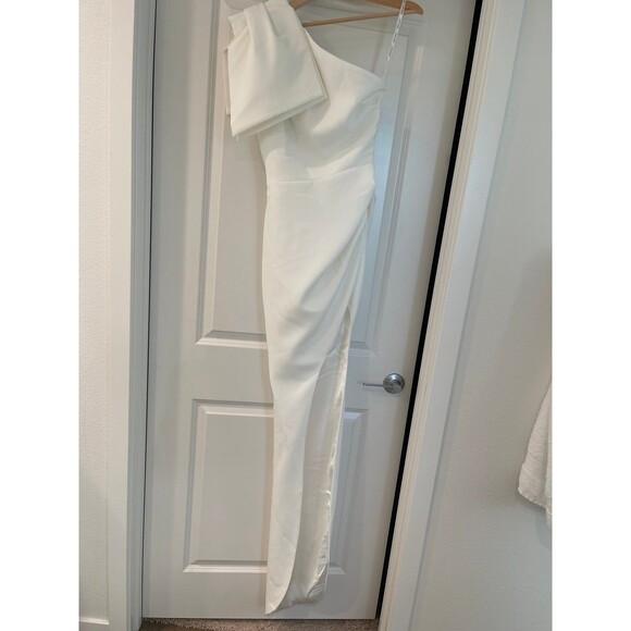 Bronx and Banco White Asymmetrical Wedding Dress - Picture 8 of 12